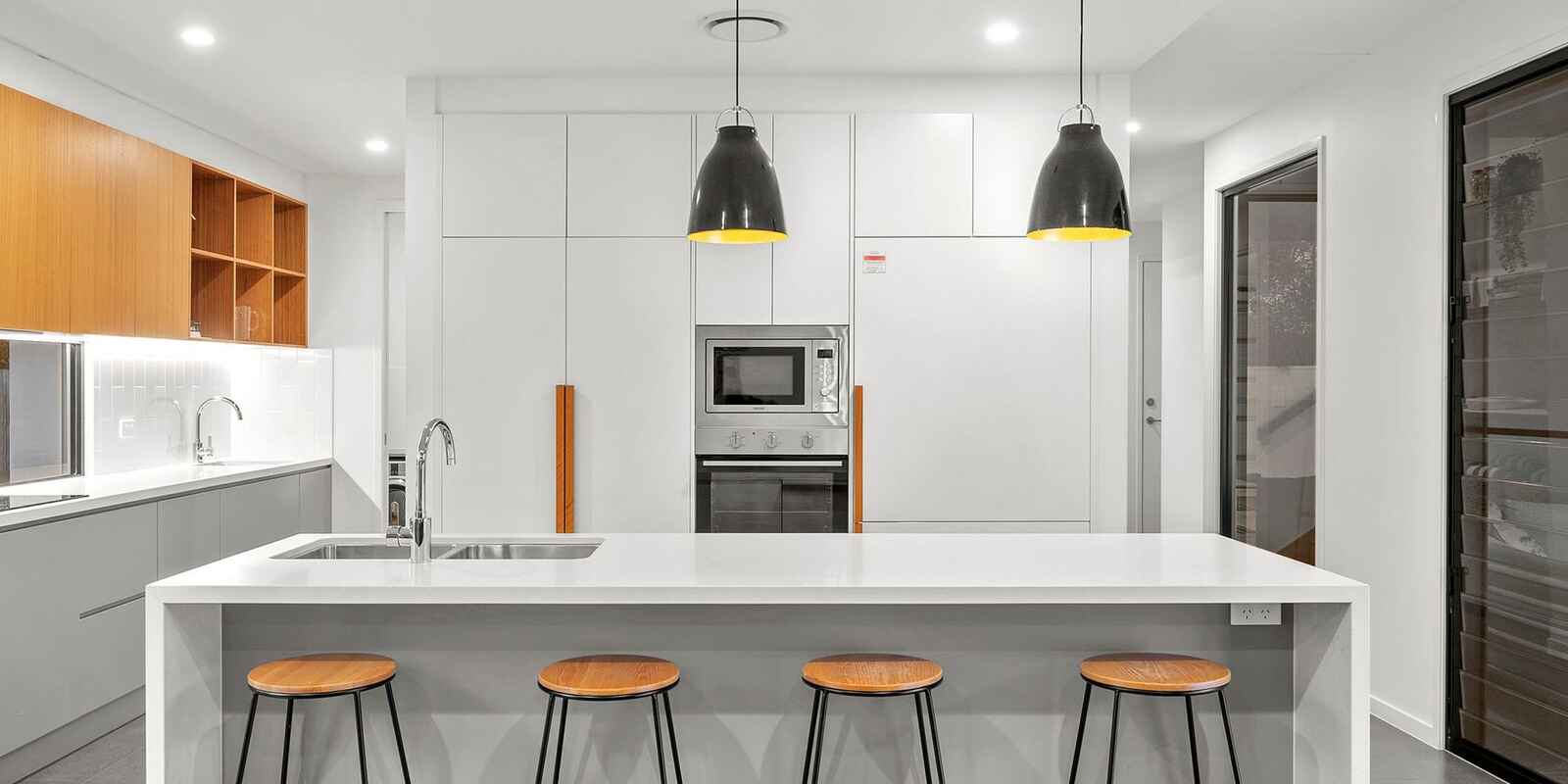 7 Waterline Close Mount Coolum