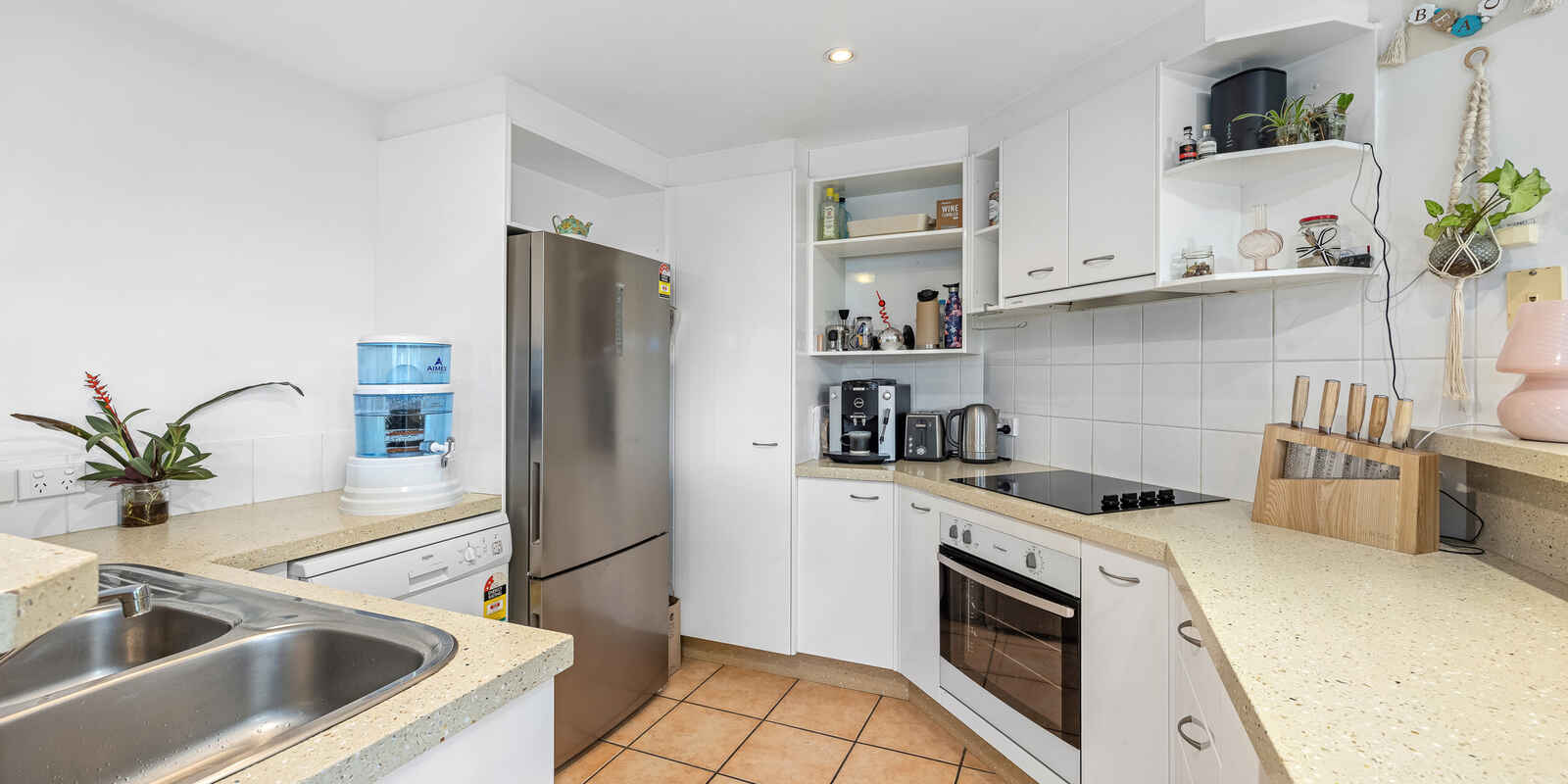 2/23 Beach Road Coolum Beach