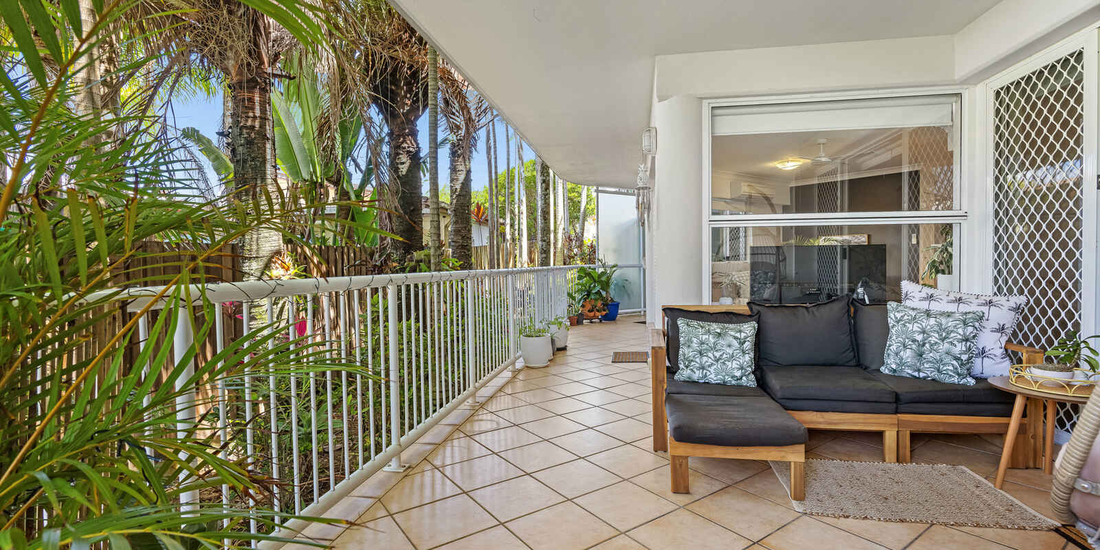 2/23 Beach Road Coolum Beach