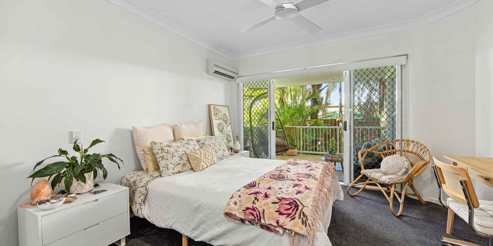 2/23 Beach Road Coolum Beach