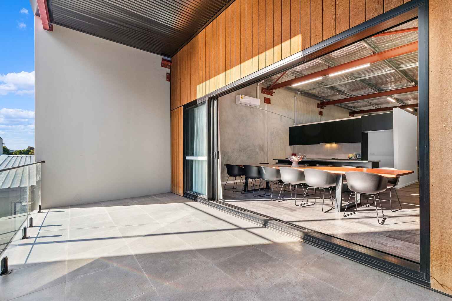 7/2 Junction Drive Coolum Beach