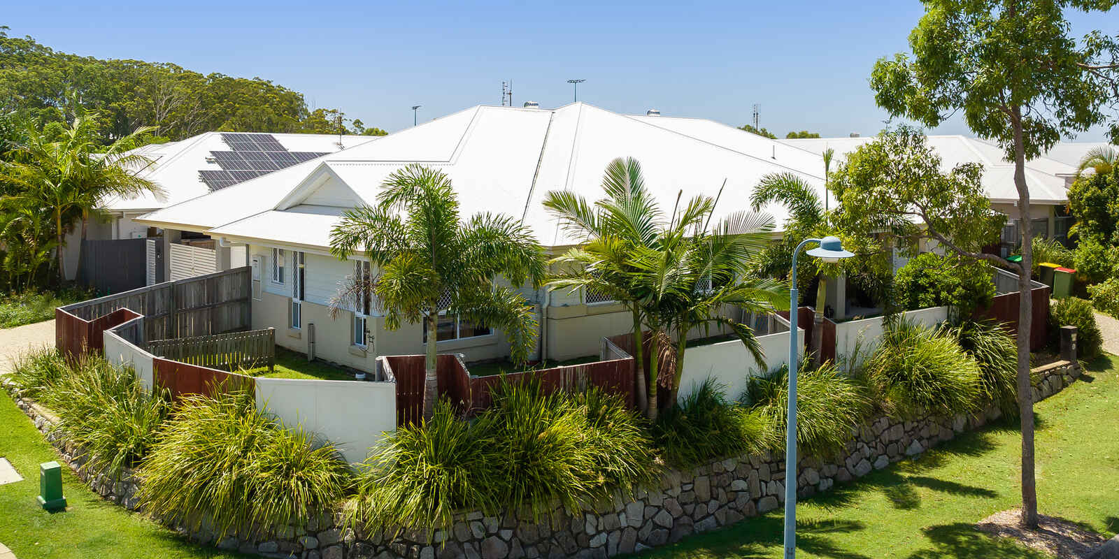 2/1 Feathertail Place Peregian Springs 2/1 Feathertail Place Peregian Springs