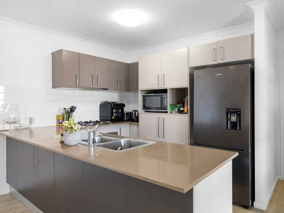 2/1 Feathertail Place Peregian Springs