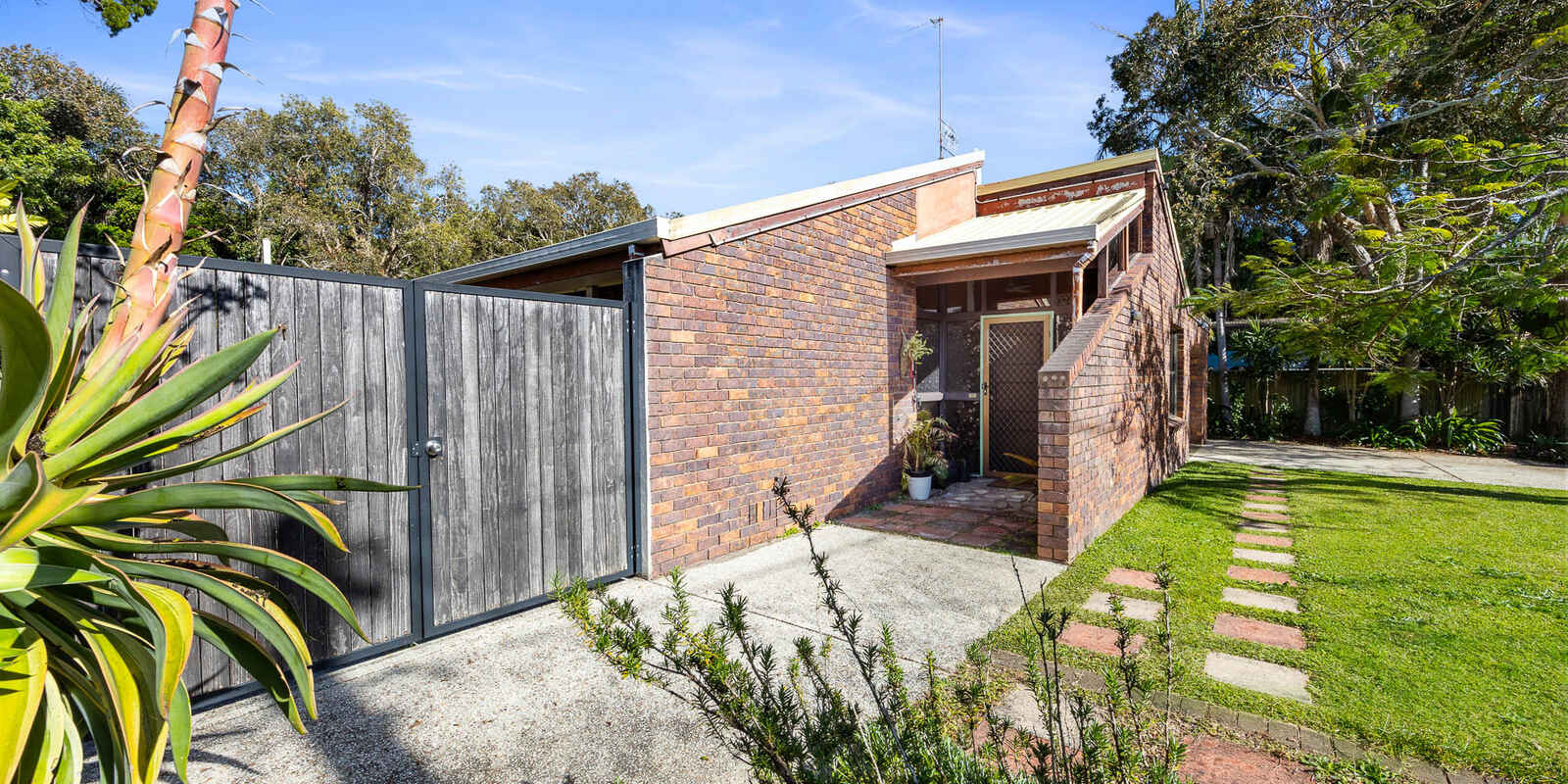 7 Boward Close Yaroomba
