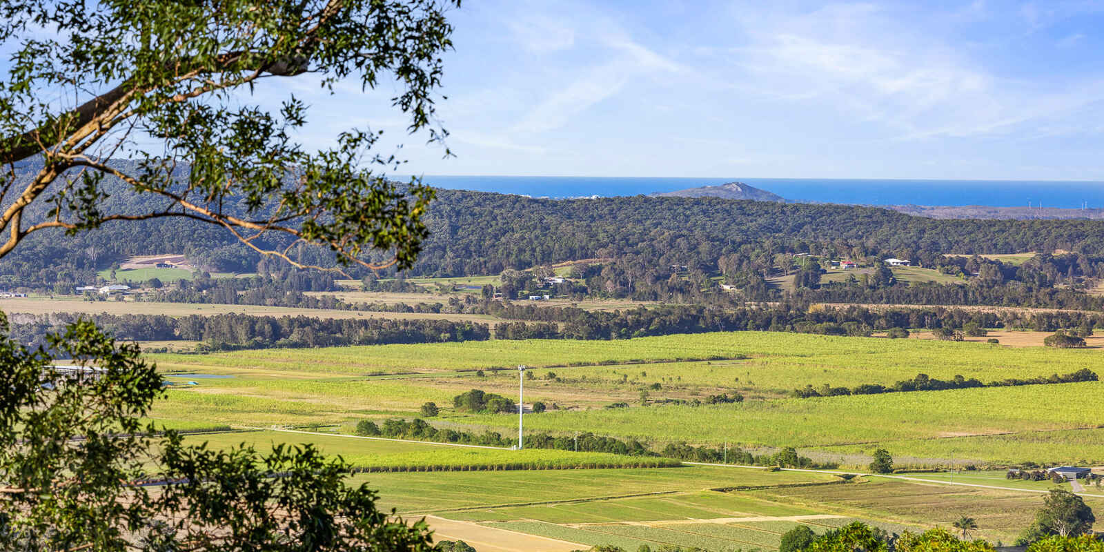 215 Ocean Vista Drive Maroochy River 215 Ocean Vista Drive Maroochy River