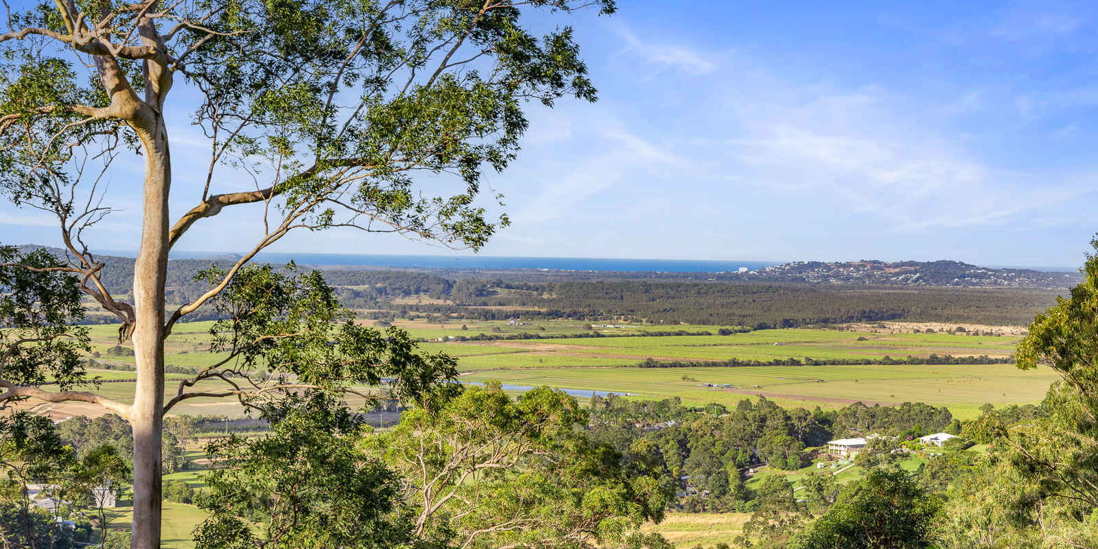 215 Ocean Vista Drive Maroochy River 215 Ocean Vista Drive Maroochy River