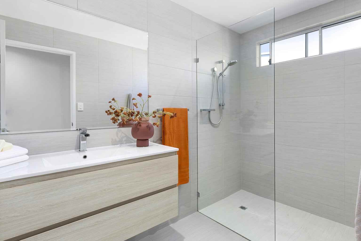 1568 David Low Way Point Arkwright