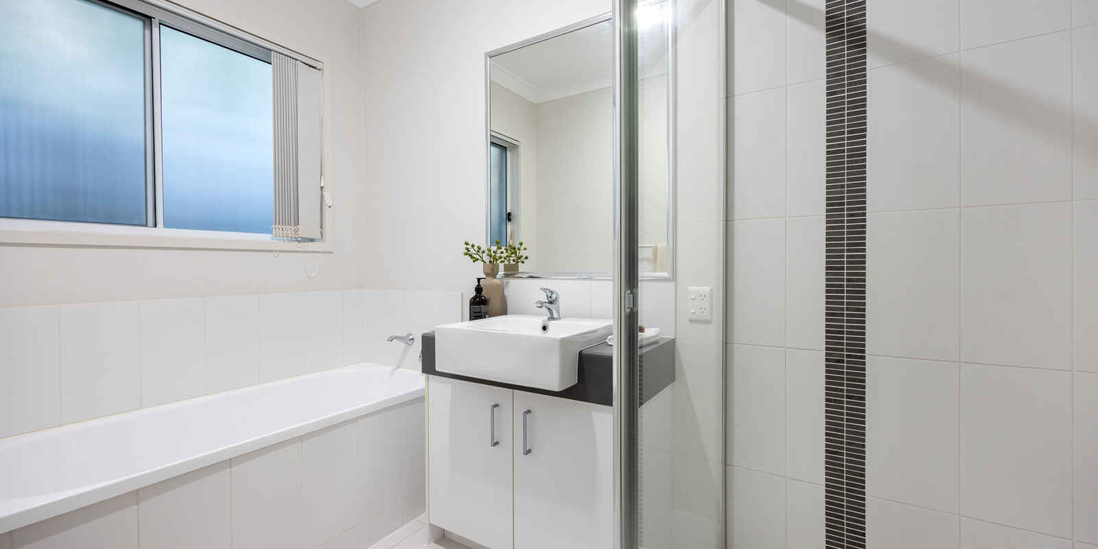 24 Donegal Drive Yaroomba 24 Donegal Drive Yaroomba