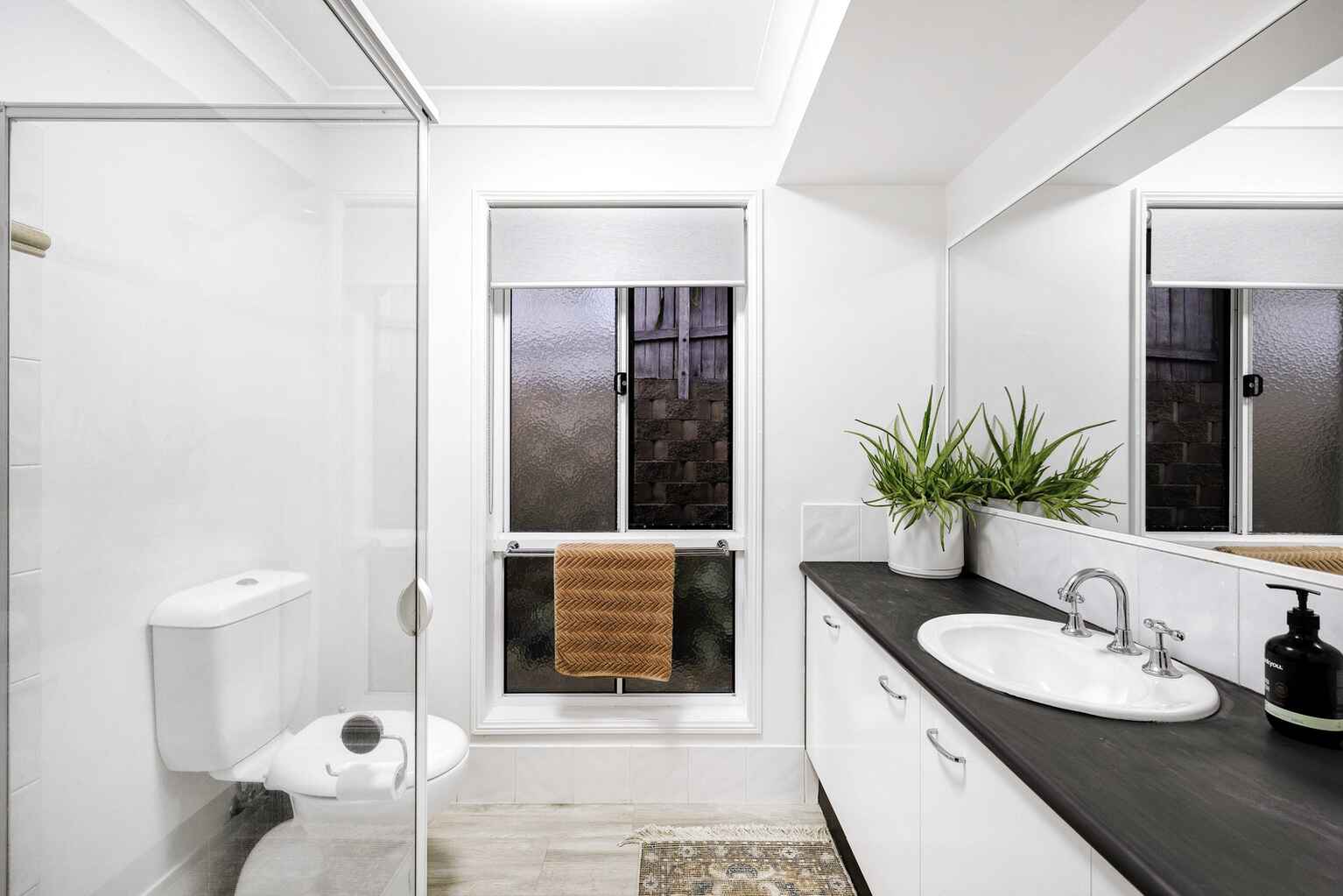 12 Dharalee Court Mount Coolum