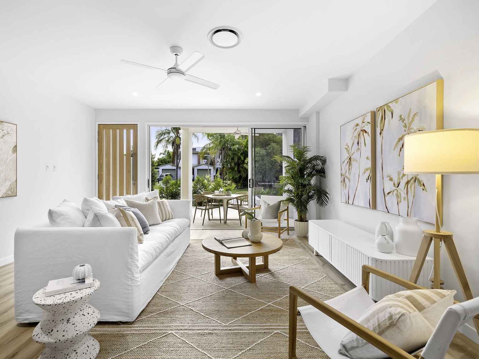 1/4 Jarnahill Drive Mount Coolum