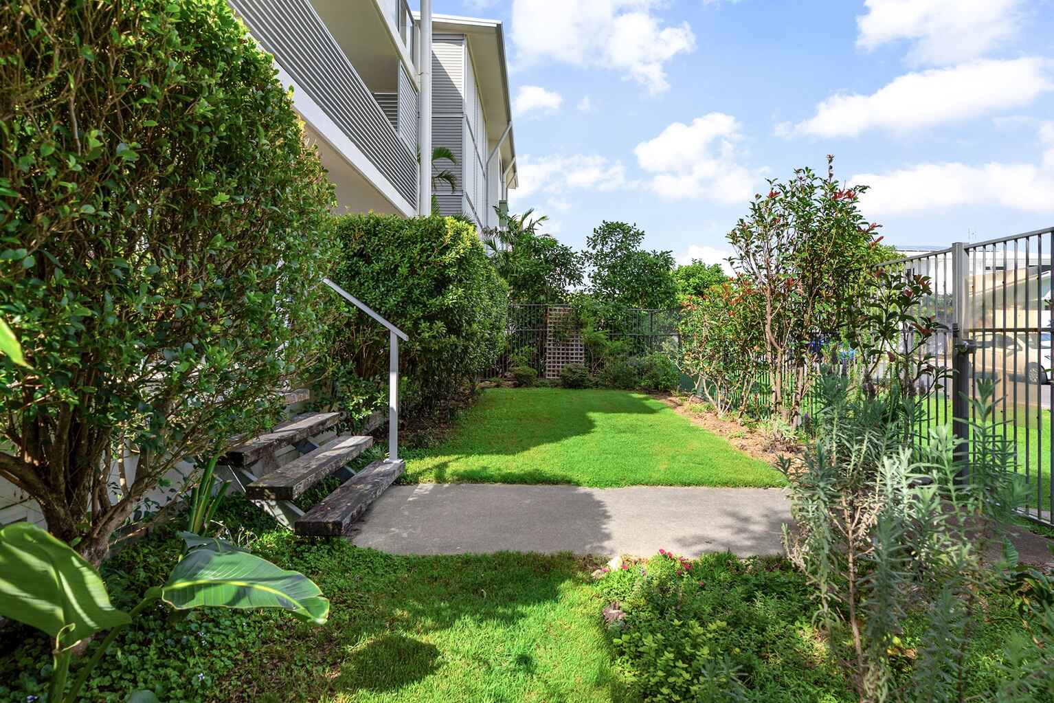 2104/27 Boardwalk Boulevard Mount Coolum