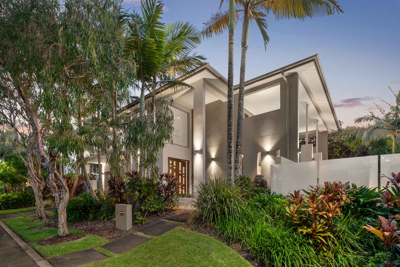 2 Whitehaven Parade Yaroomba