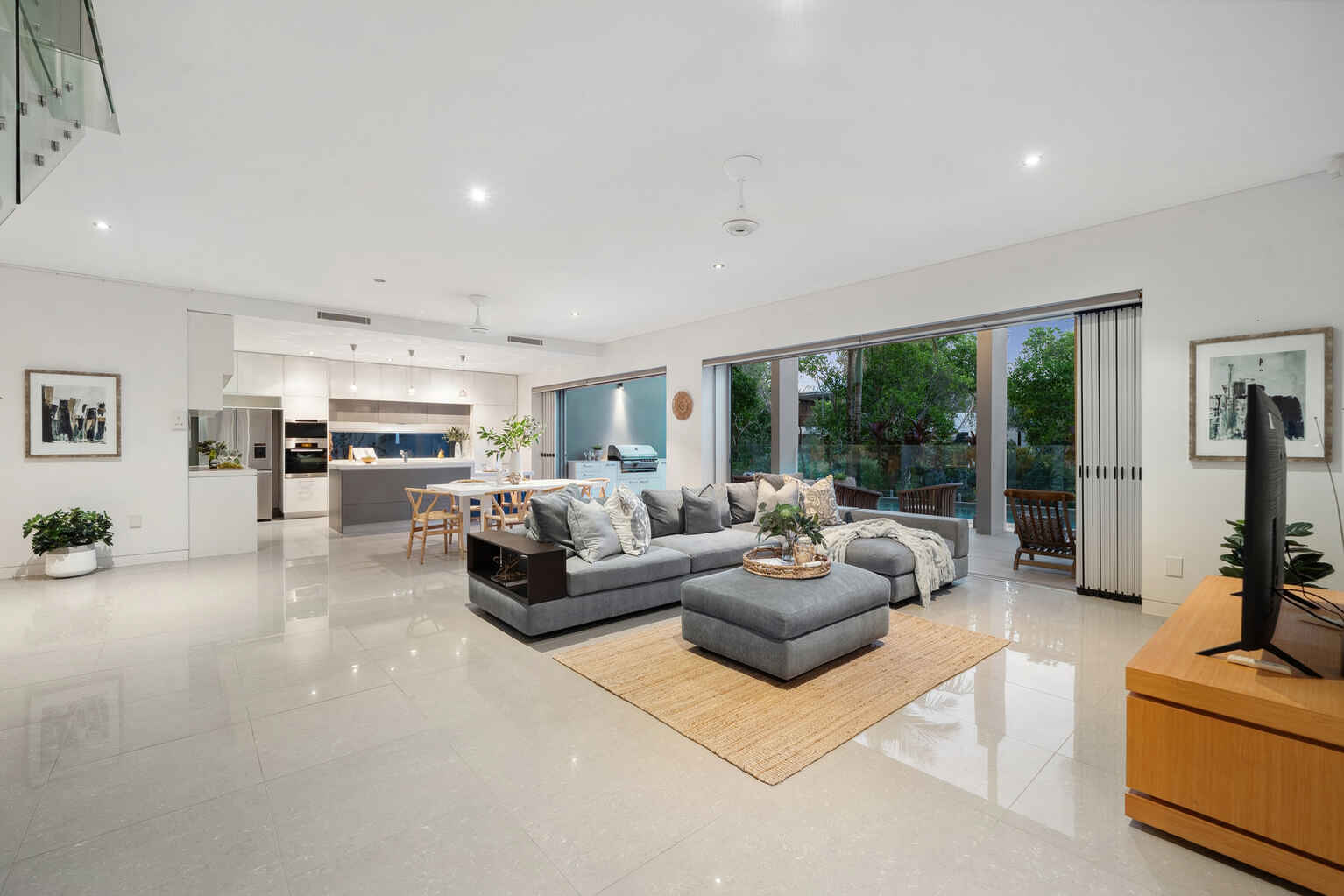 2 Whitehaven Parade Yaroomba