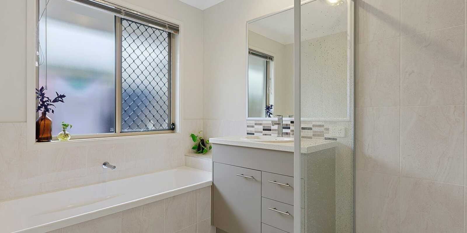 64 Sandhurst Crescent Peregian Springs 64 Sandhurst Crescent Peregian Springs