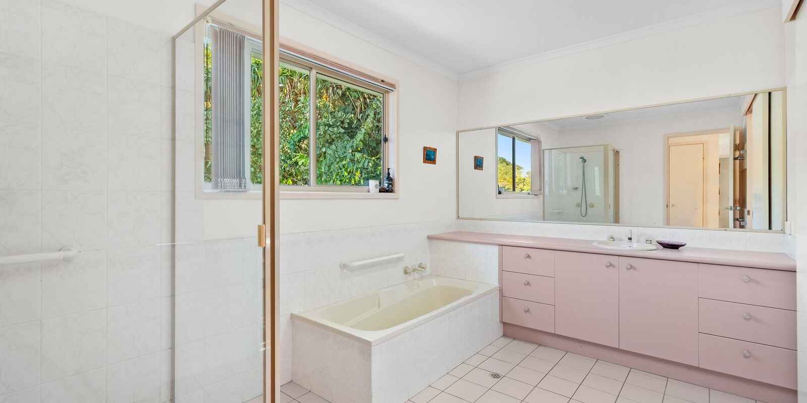 18 Warran Road Yaroomba