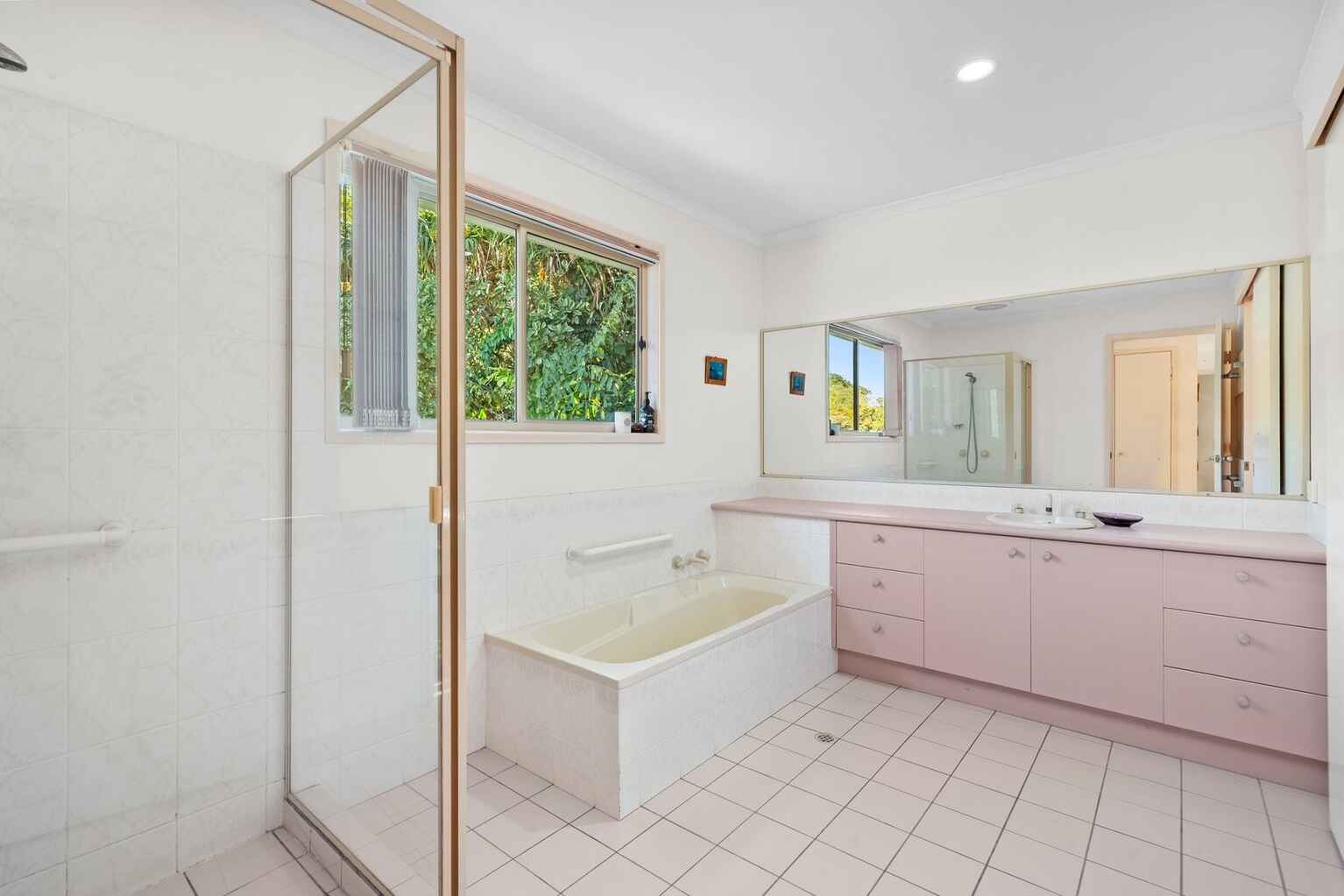 18 Warran Road Yaroomba