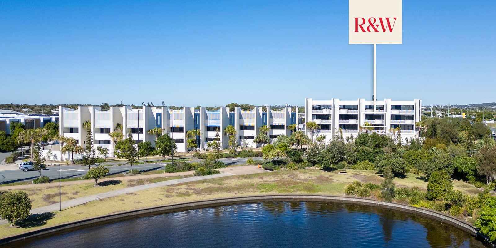 25/6 Barrel Street Bokarina