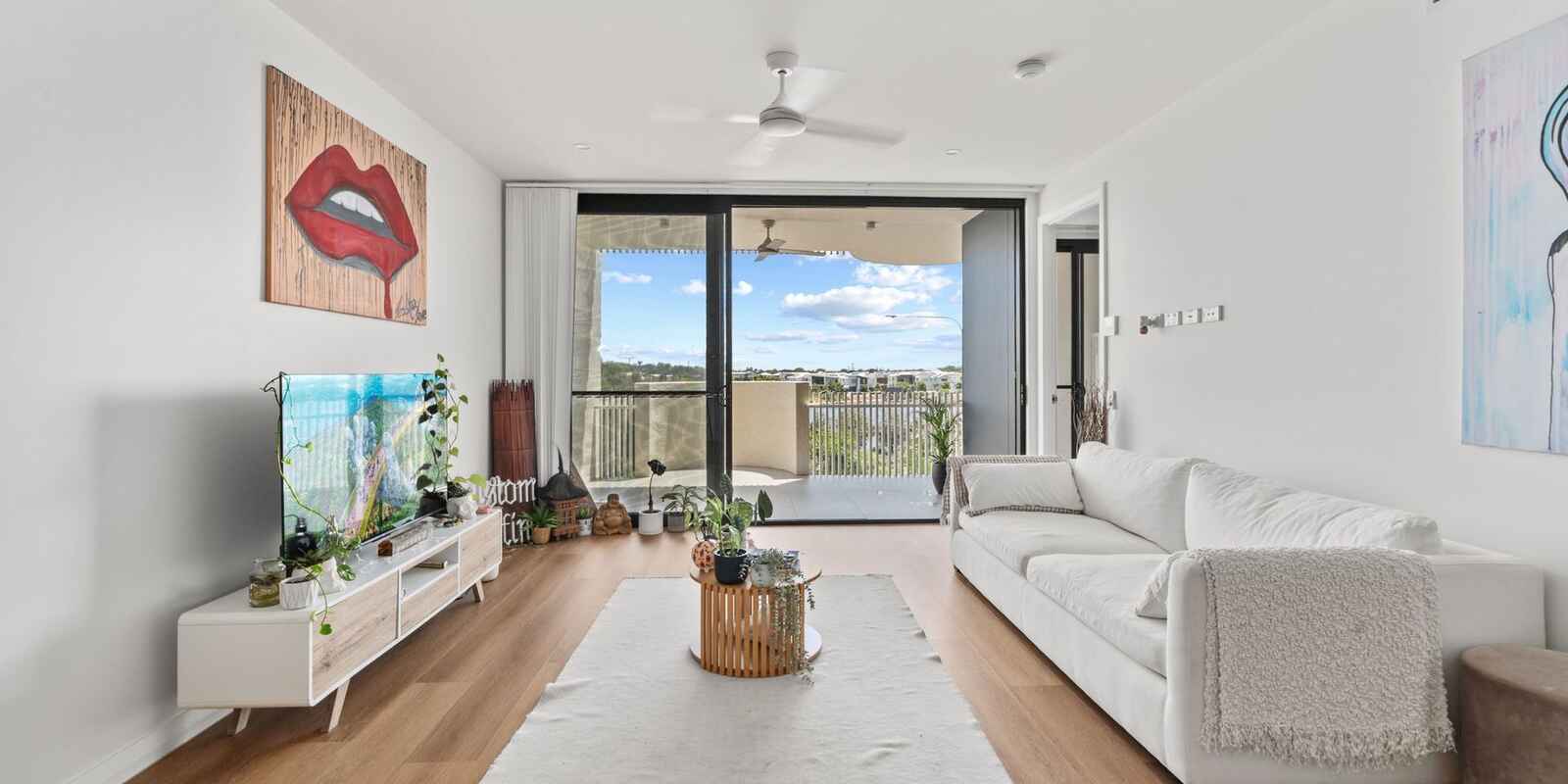 25/6 Barrel Street Bokarina