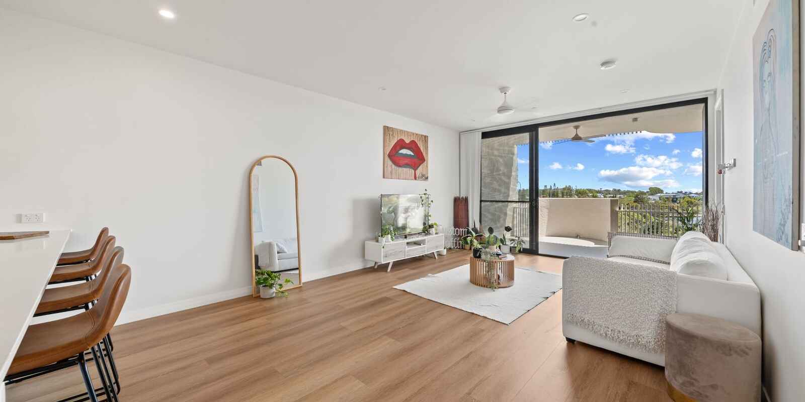 25/6 Barrel Street Bokarina