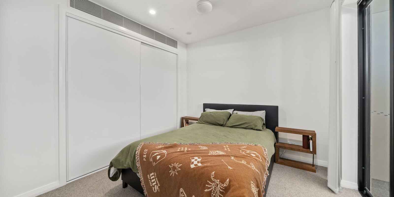 25/6 Barrel Street Bokarina