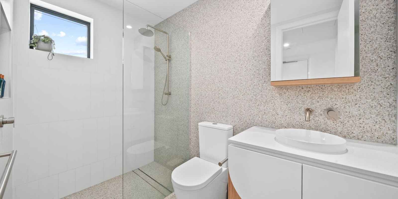 25/6 Barrel Street Bokarina