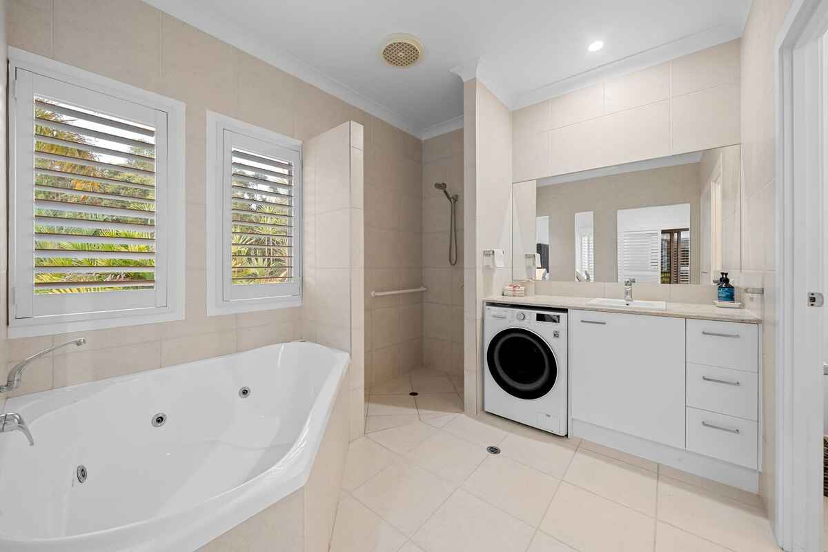 2 Crestview Drive Peregian Springs 2 Crestview Drive Peregian Springs