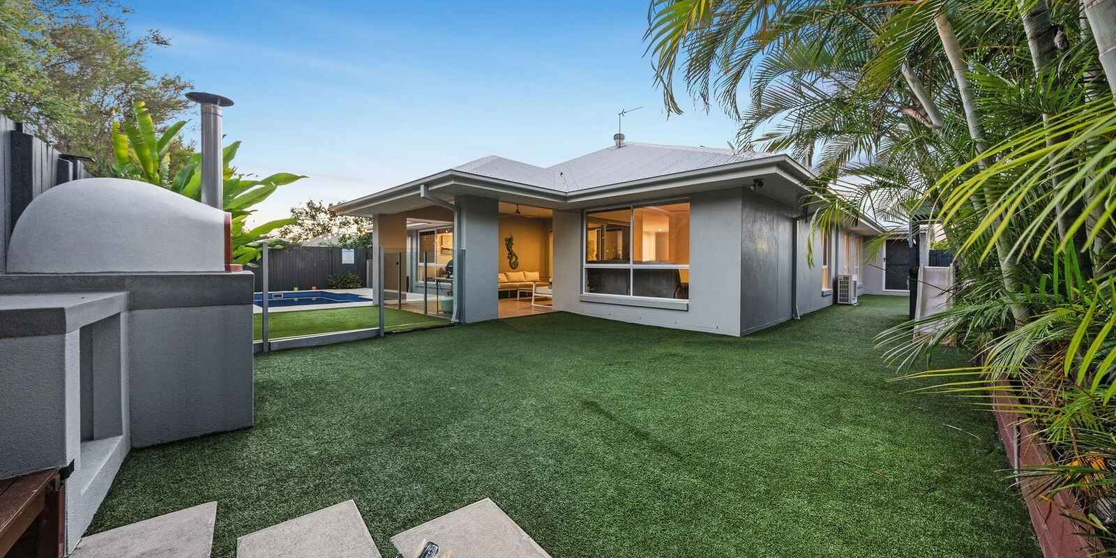 10 Tomoka Close Peregian Springs