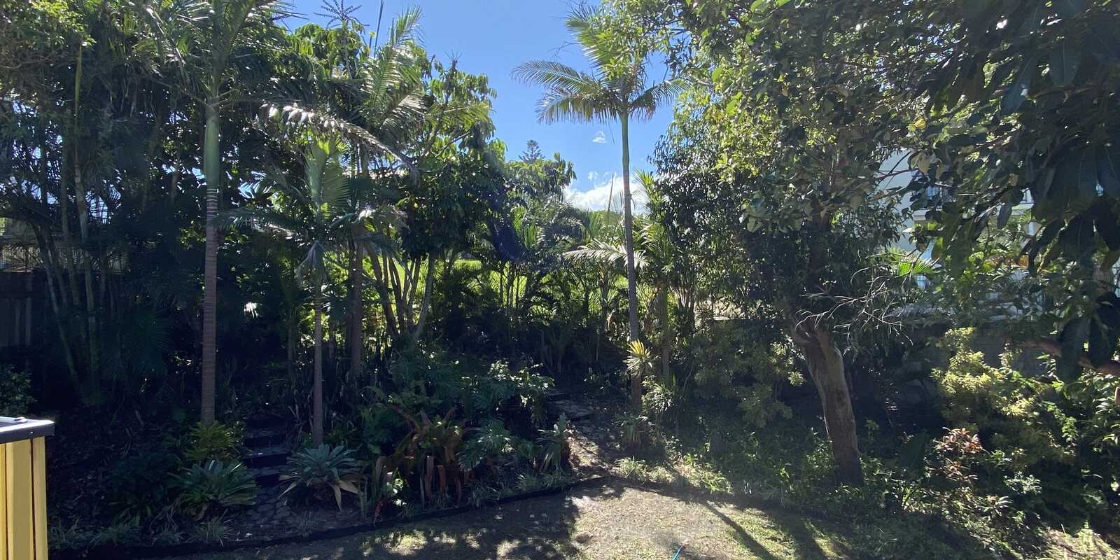 6 Neurum Road Yaroomba