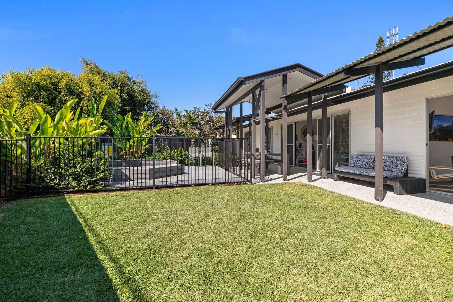 1/33 Yinneburra Street Yaroomba