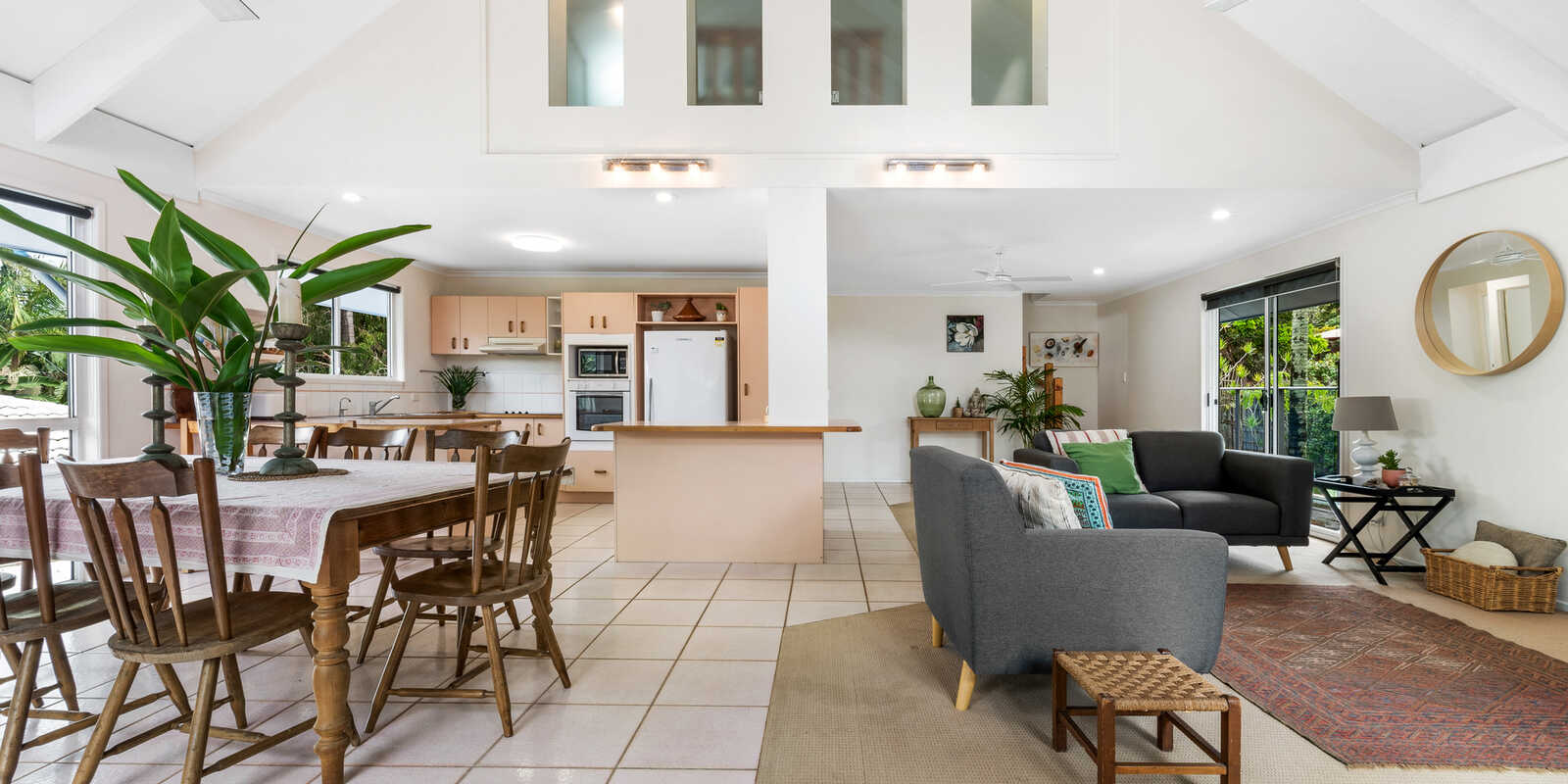 9 Newfield Street Sunrise Beach