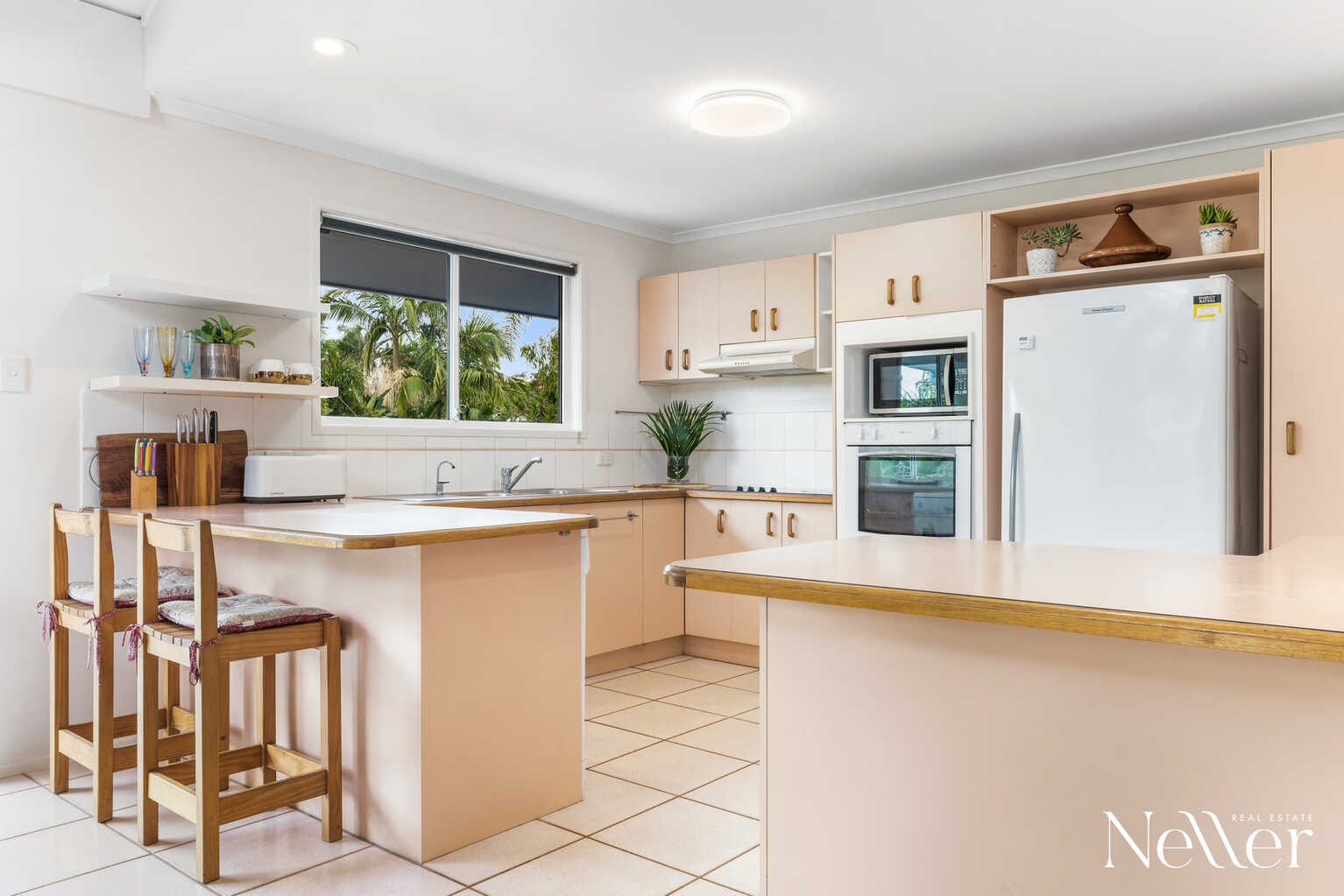 9 Newfield Street Sunrise Beach