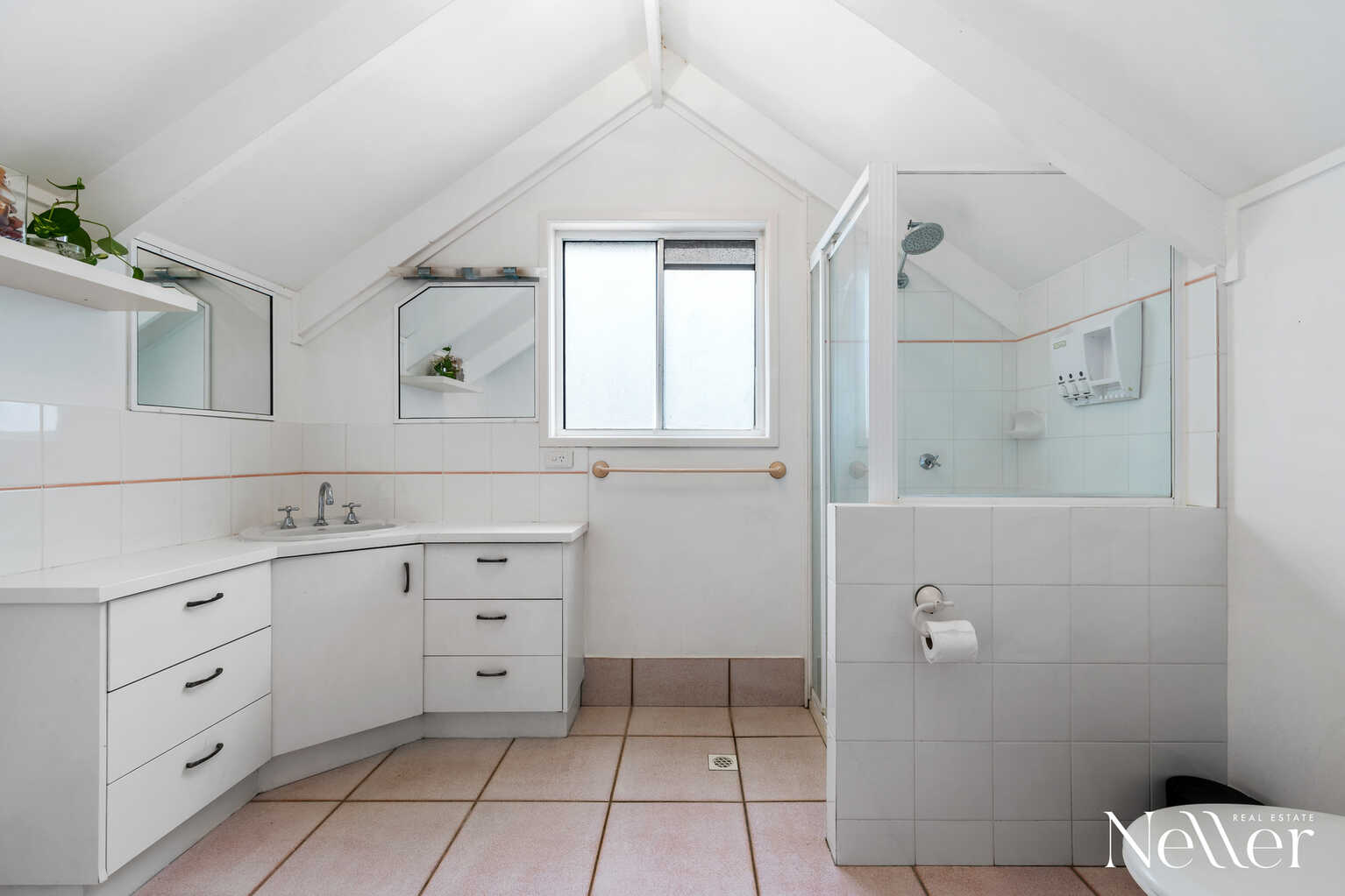 9 Newfield Street Sunrise Beach