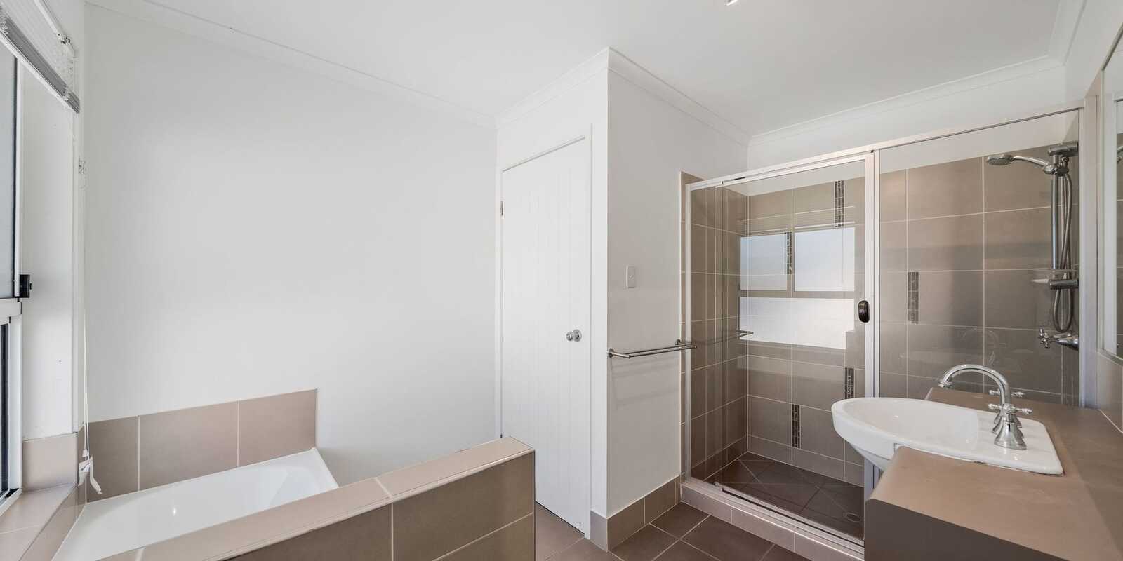 24 Tolkien Place Coolum Beach 24 Tolkien Place Coolum Beach