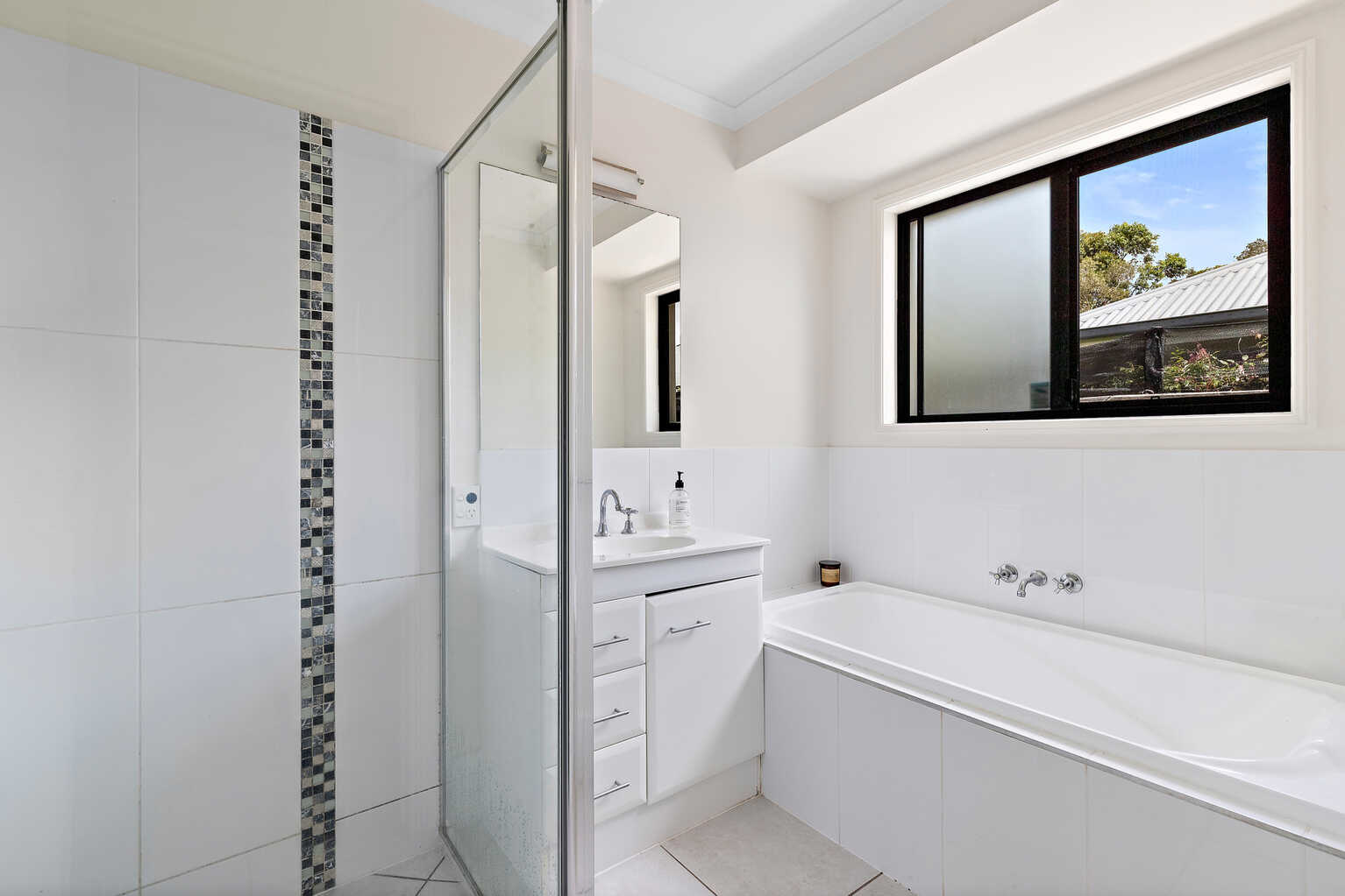 61 Gainsborough Crescent Peregian Springs 61 Gainsborough Crescent Peregian Springs