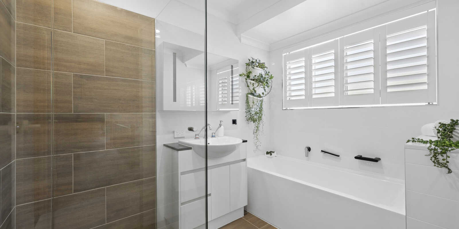 2/2 Spinnaker Drive Mount Coolum