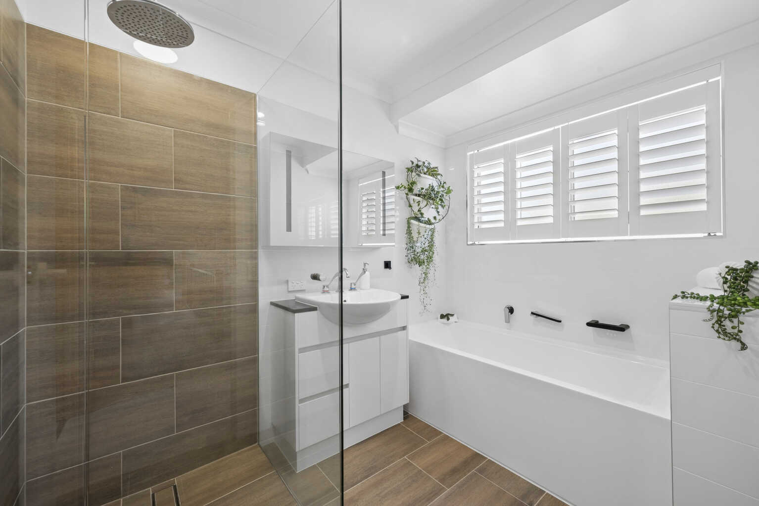 2/2 Spinnaker Drive Mount Coolum