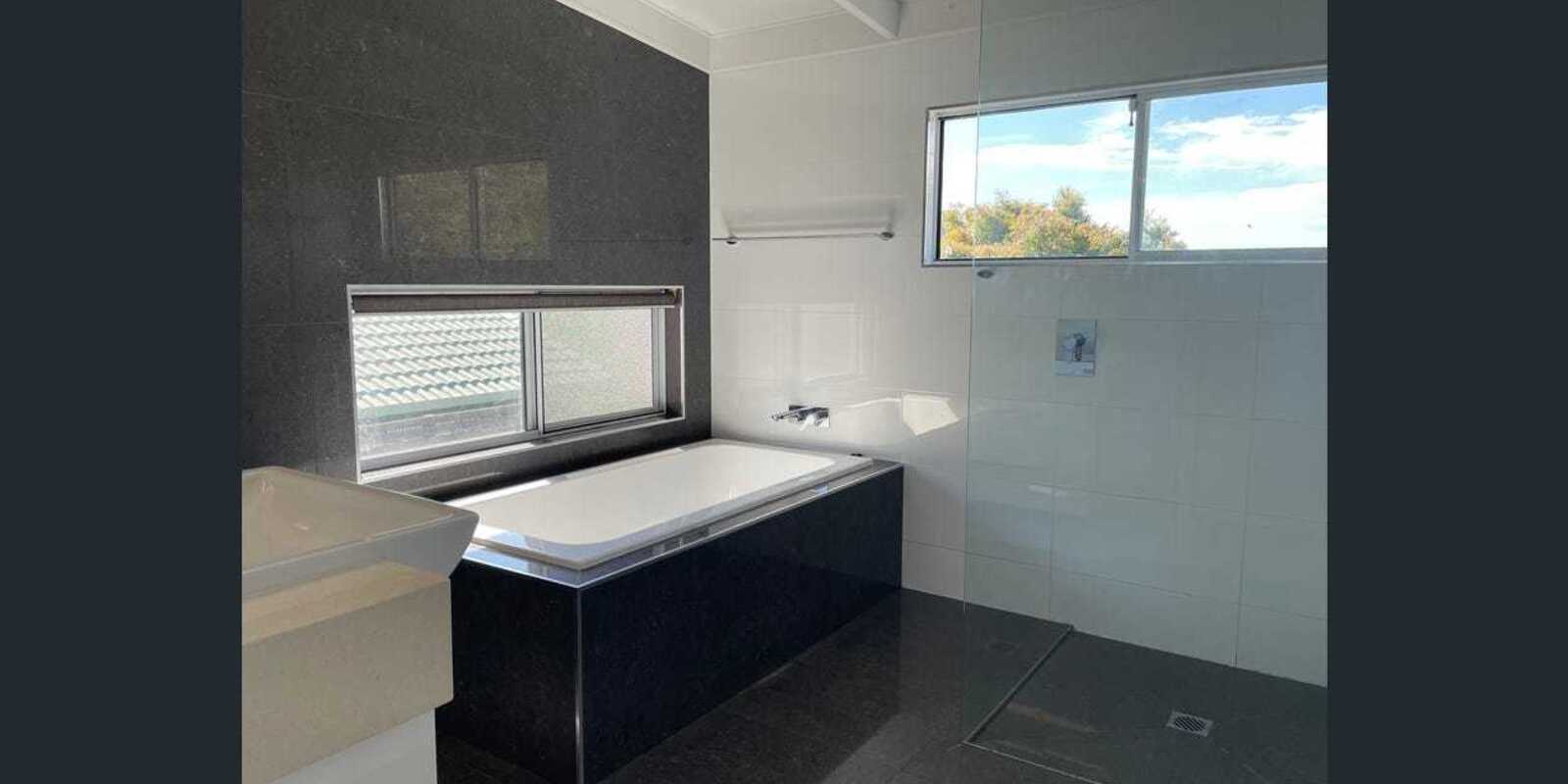 8 Marakari Crescent Mount Coolum