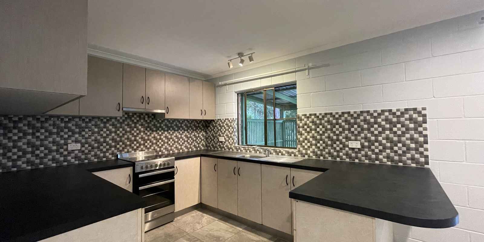 60B Bracken Fern Road Kulangoor