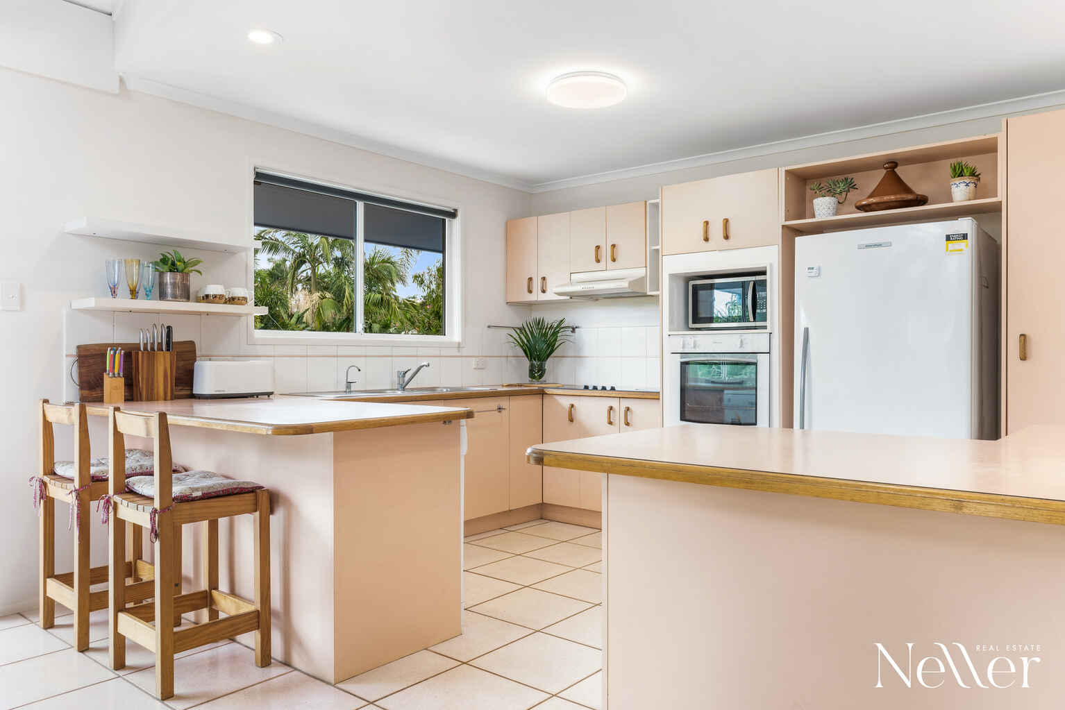9 Newfield Street Sunrise Beach
