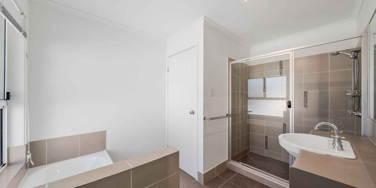 24 Tolkien Place Coolum Beach