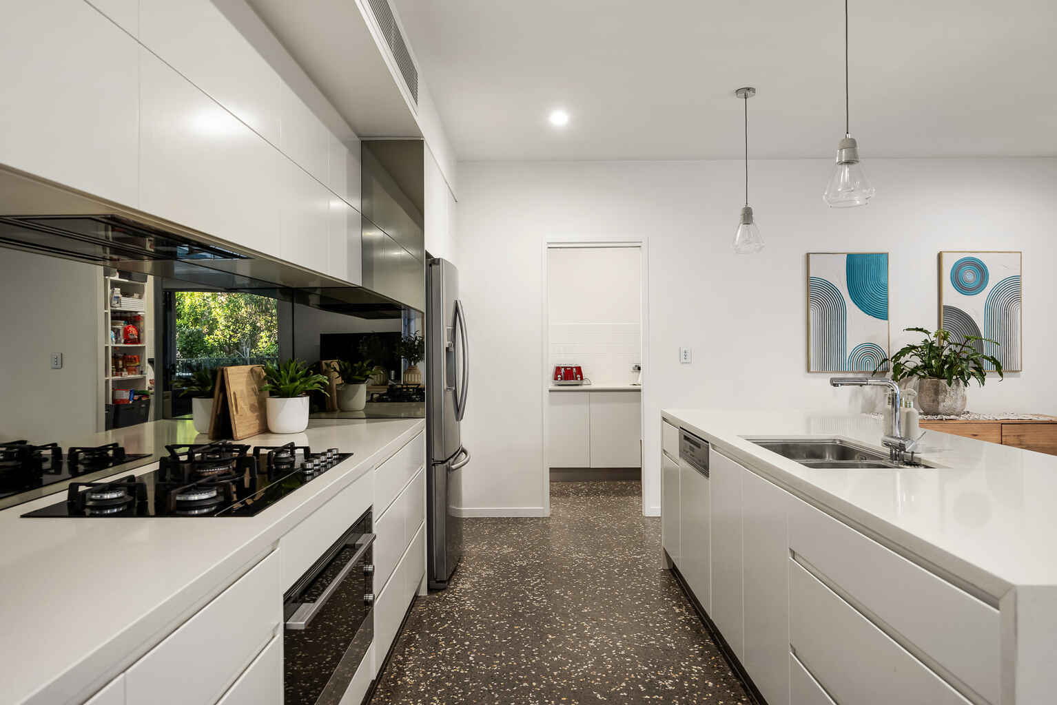 18 Belle Mare Avenue Yaroomba 18 Belle Mare Avenue Yaroomba