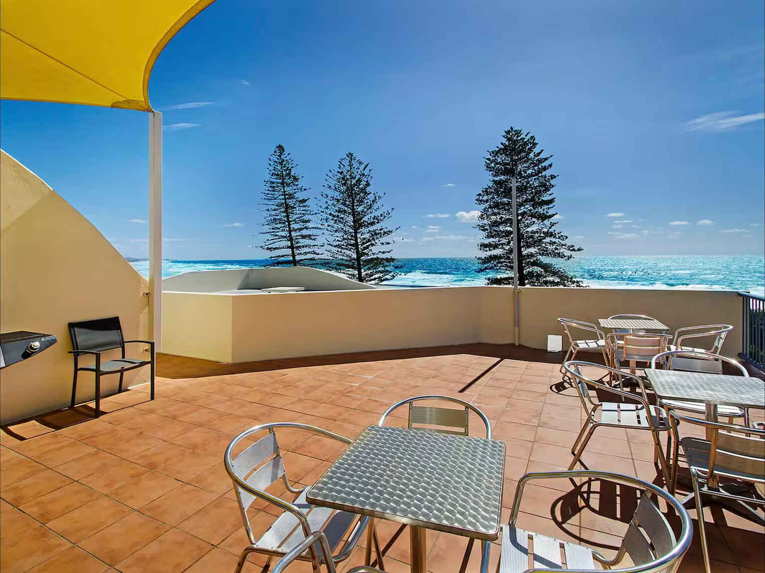 12/1768 David Low Way Coolum Beach