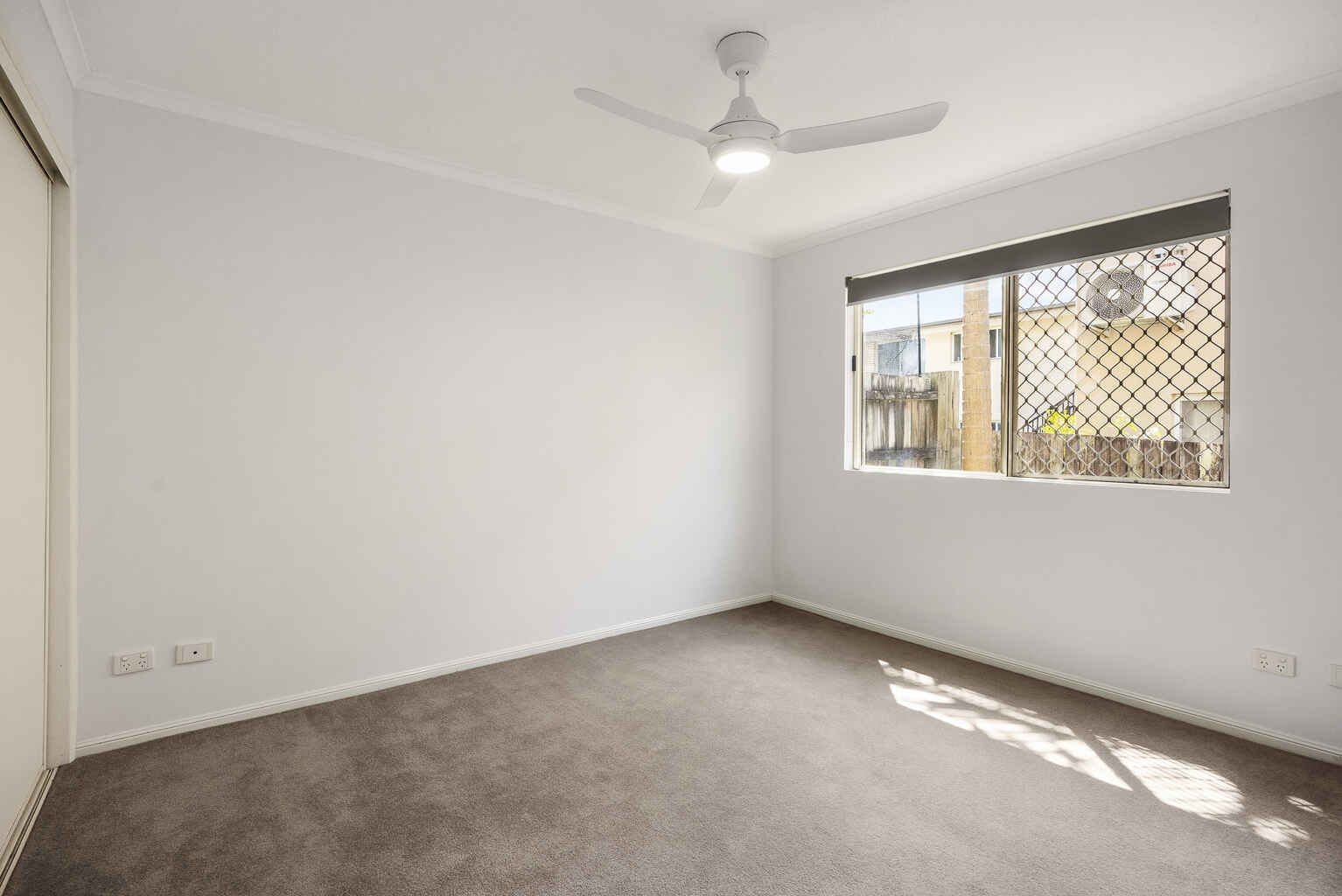 2/4 Low Street Yandina 2/4 Low Street Yandina