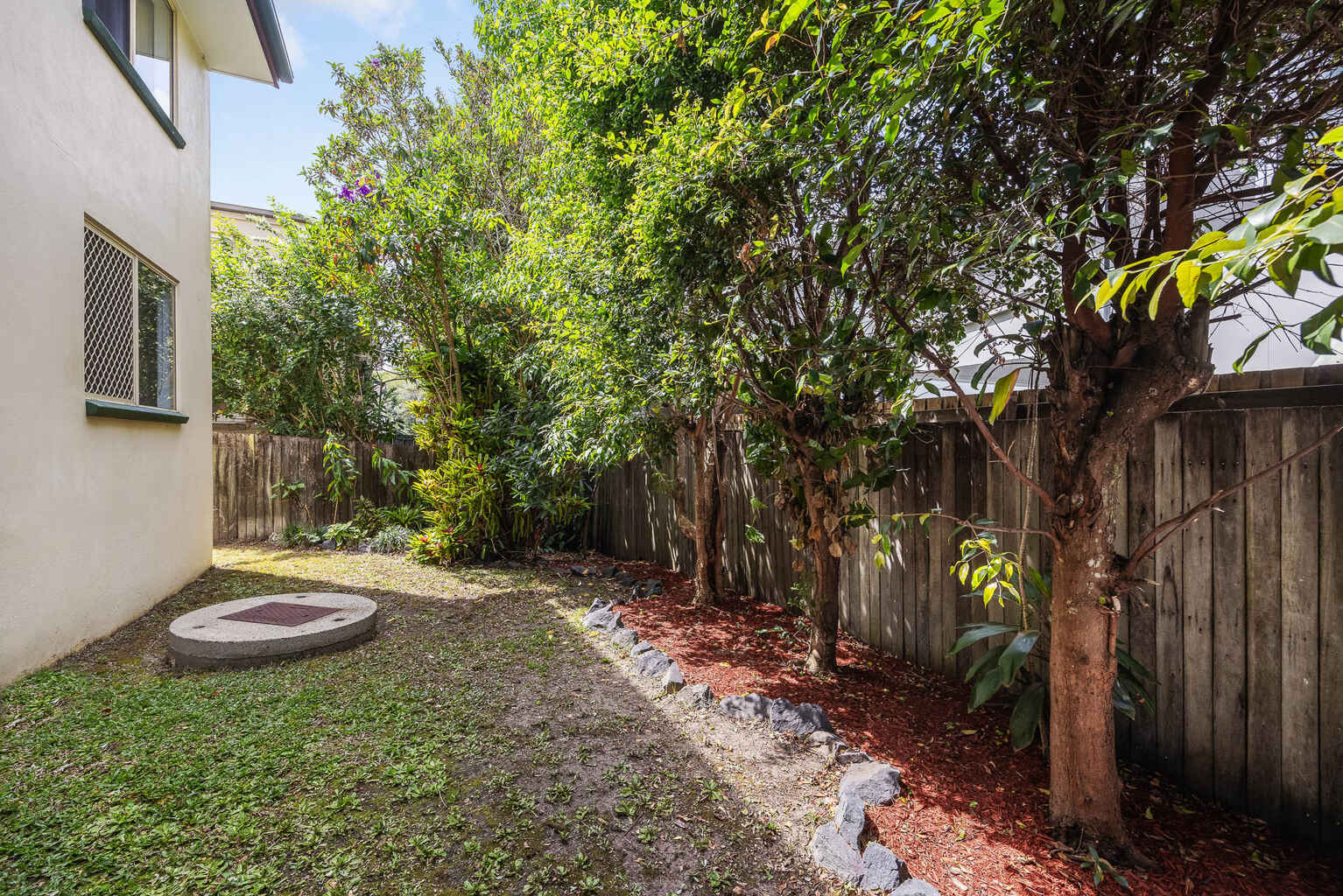 2/4 Low Street Yandina 2/4 Low Street Yandina